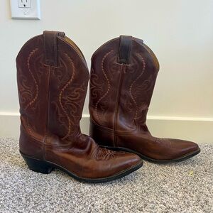 Justin Men’s Size 8.5 B Style 4955 Pointed Toe Brown Leather Cowboy PullOn Boot